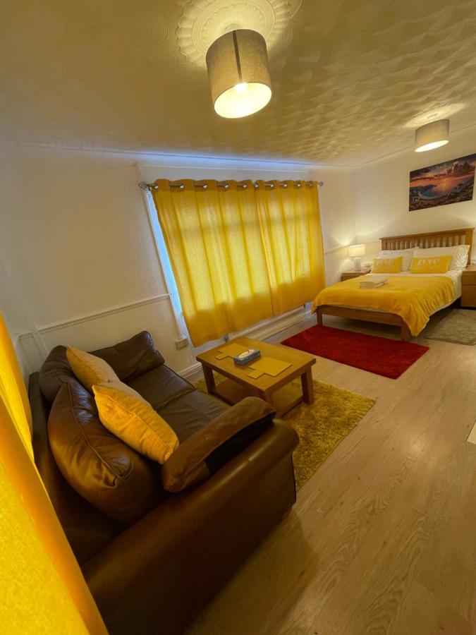 Holiday Home Cardiff City Sleeps 7 Luaran gambar