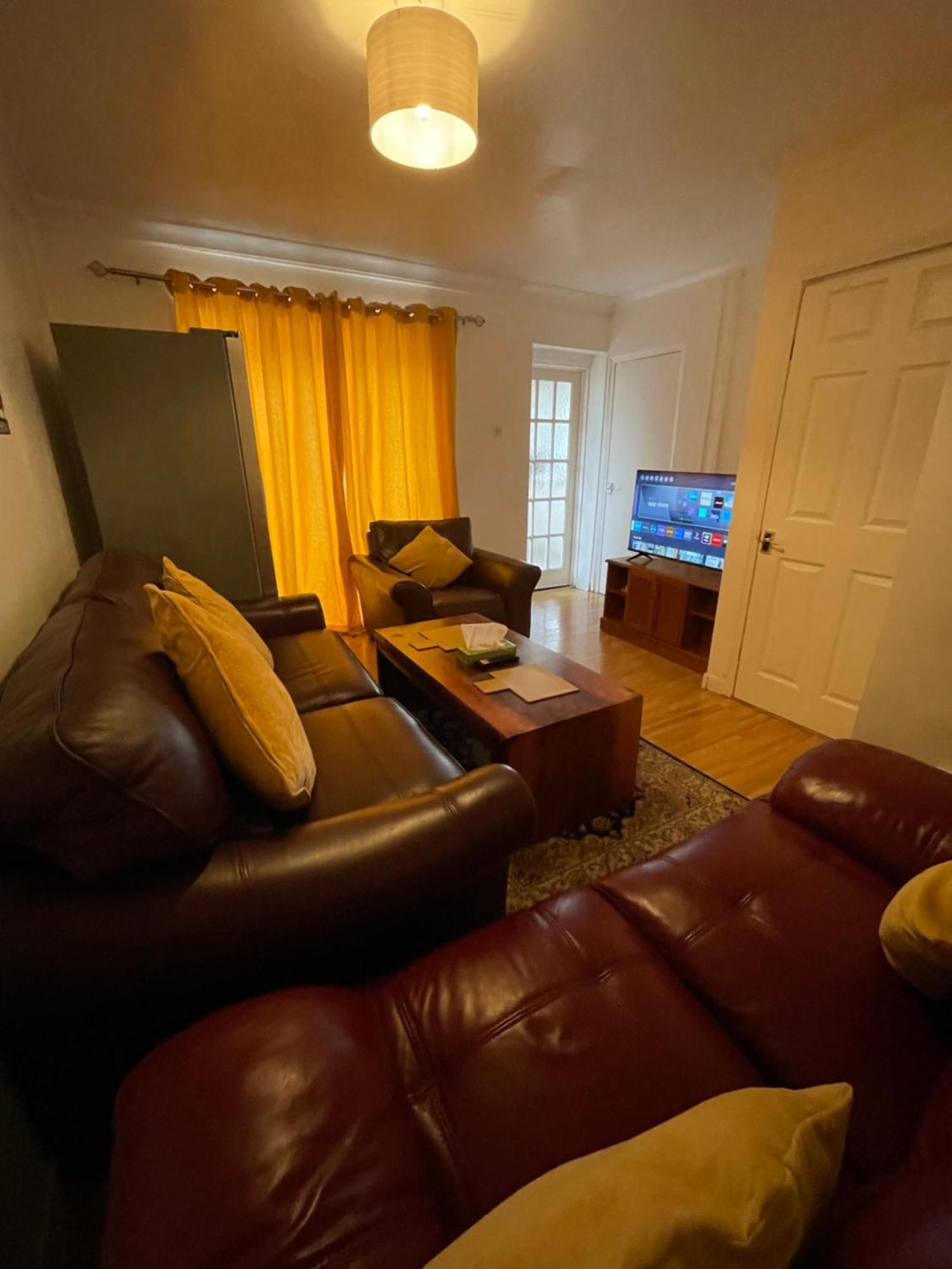 Holiday Home Cardiff City Sleeps 7 Luaran gambar